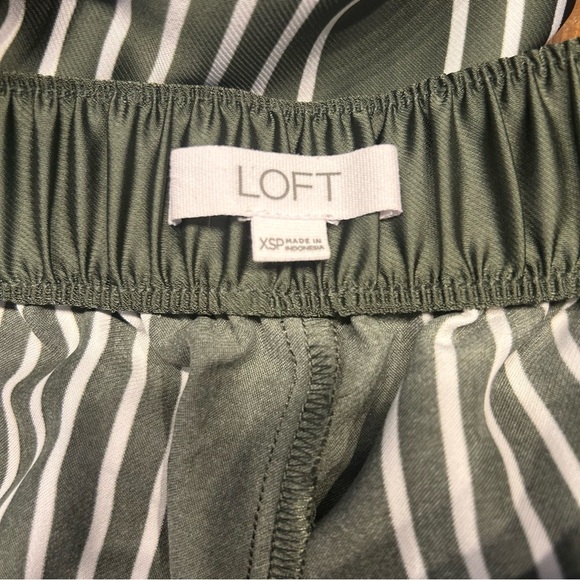 Loft Women’s Green and White Wide Leg Pull On Pants, Size XS Petite - Picture 10 of 11